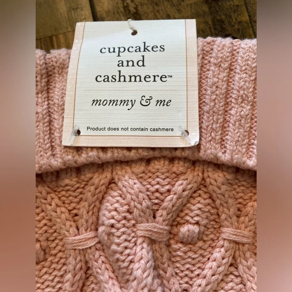 CUPCAKES AND CASHMERE Beanie Faux Fur Pom Cable Knit baby OS Pink NEW Winter Hat